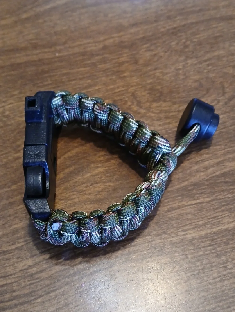 Camo Green Survival Paracord Bracelet with Compass